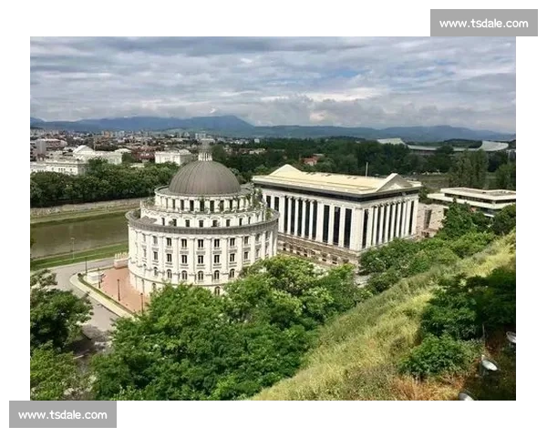 罗马尼亚迎战丹麦强强对话决定出线命运的关键之战欧洲赛场焦点较量全景解析