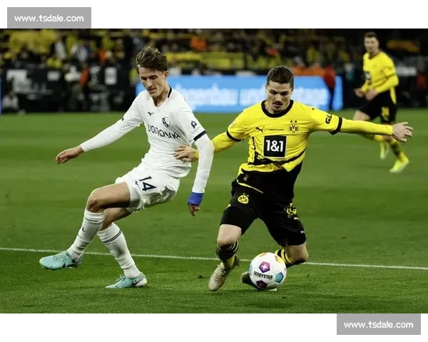 黄黑与红白巅峰对决 多特蒙德拜仁欧冠决赛之夜书写德甲荣耀历史新篇章